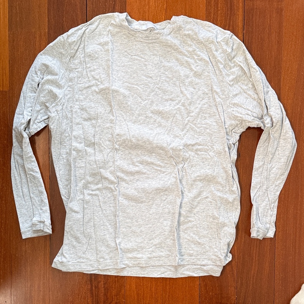 Skims Light Gray Long Sleeve Crewneck Shirt